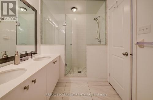 2285 Khalsa Gate, Oakville, ON - Indoor Photo Showing Bathroom