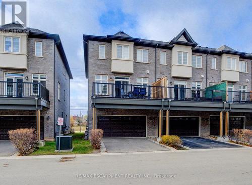 2285 Khalsa Gate, Oakville, ON - Outdoor With Facade