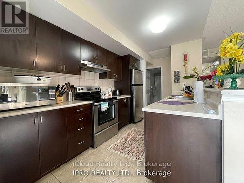 111 - 5100 Winston Churchill Boulevard, Mississauga, ON - Indoor Photo Showing Kitchen