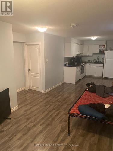 16 Golden Springs Drive, Brampton, ON - Indoor Photo Showing Kitchen