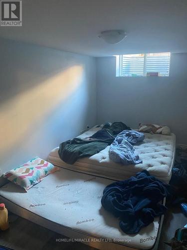 16 Golden Springs Drive, Brampton, ON - Indoor Photo Showing Bedroom