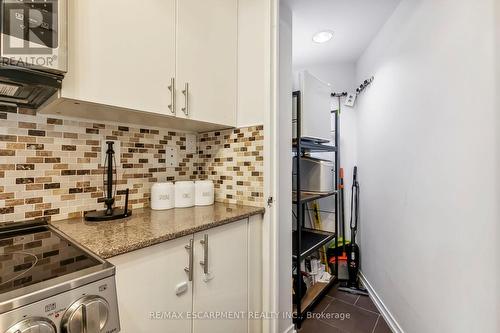 628 - 801 King Street W, Toronto, ON - Indoor