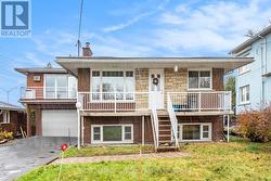1 - 609 MALARTIC AVENUE  Ottawa, ON K1K 0X2