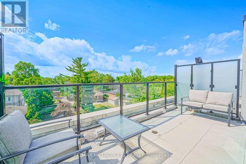 29 - 871 Sheppard Avenue W, Toronto, ON - Outdoor