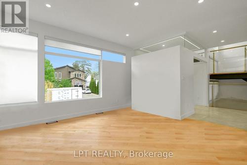 298 Crestview Road, Ottawa, ON - Indoor Photo Showing Other Room
