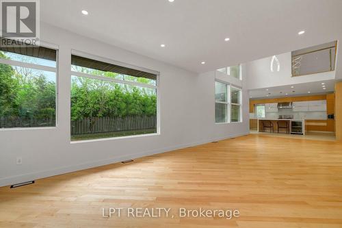 298 Crestview Road, Ottawa, ON - Indoor