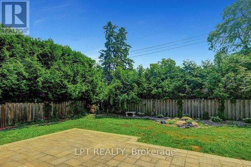298 Crestview Road, Ottawa, ON - Outdoor With Backyard