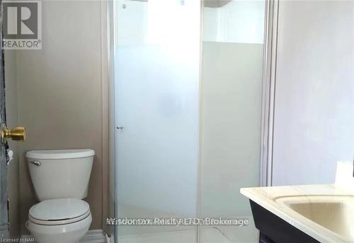 3838 Rebstock Road, Fort Erie (Crystal Beach), ON - Indoor Photo Showing Bathroom