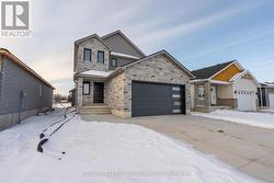 25 SHELDABREN STREET  North Middlesex (Ailsa Craig), ON N0M 1A0