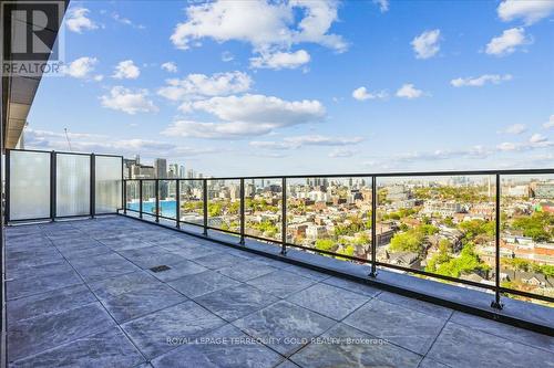 2003 - 195 Mccaul Street E, Toronto, ON - Outdoor With View