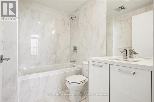 2003 - 195 Mccaul Street E, Toronto, ON - Indoor Photo Showing Bathroom
