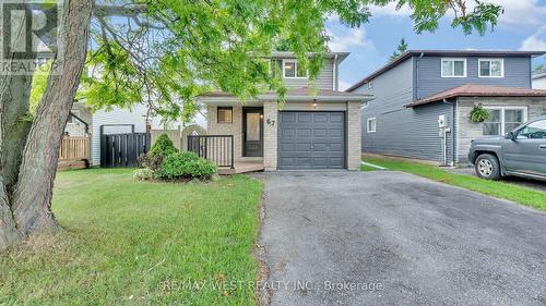 67 CORBETT DRIVE  Barrie, ON L4M 5V5