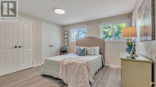 67 Corbett Drive, Barrie, ON - Indoor Photo Showing Bedroom