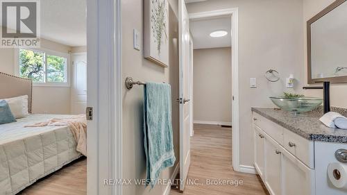 67 Corbett Drive, Barrie, ON - Indoor