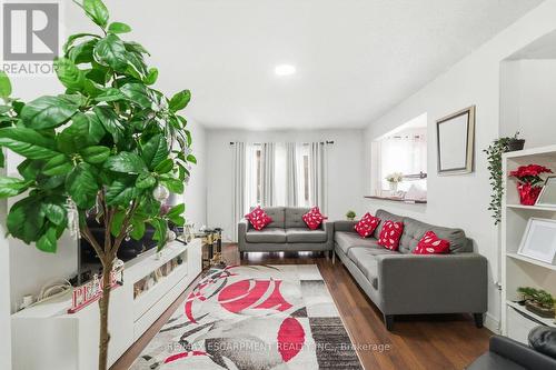 2 - 262 KENORA AVENUE  Hamilton, ON L8E 3Y3