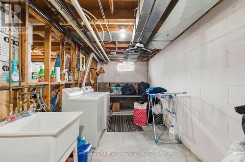 2 - 262 Kenora Avenue, Hamilton, ON - Indoor Photo Showing Laundry Room