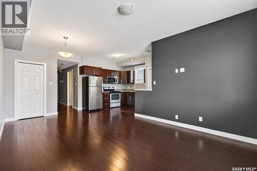 446 Arthur Street, Regina, SK - Indoor Photo Showing Kitchen