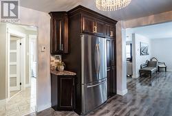 Kitchen with walk-in Pantry - 