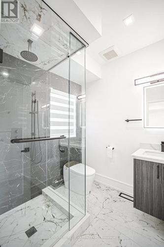 1 Frankwood Road, Toronto, ON - Indoor Photo Showing Bathroom