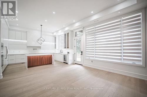 1 Frankwood Road, Toronto, ON - Indoor Photo Showing Kitchen
