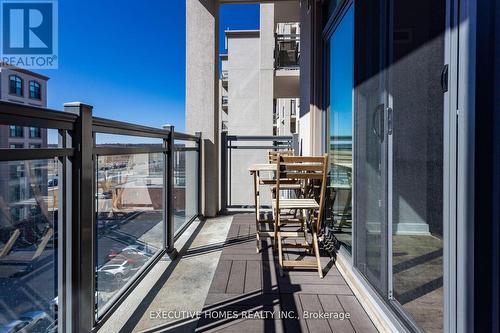 501 - 2486 Old Bronte Road, Oakville, ON - Outdoor