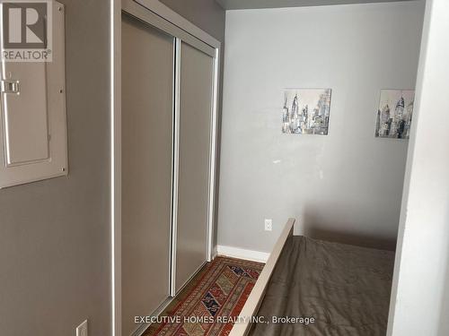 501 - 2486 Old Bronte Road, Oakville, ON - Indoor