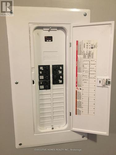 501 - 2486 Old Bronte Road, Oakville, ON -  Photo Showing Other Room