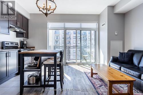 501 - 2486 Old Bronte Road, Oakville, ON - Indoor