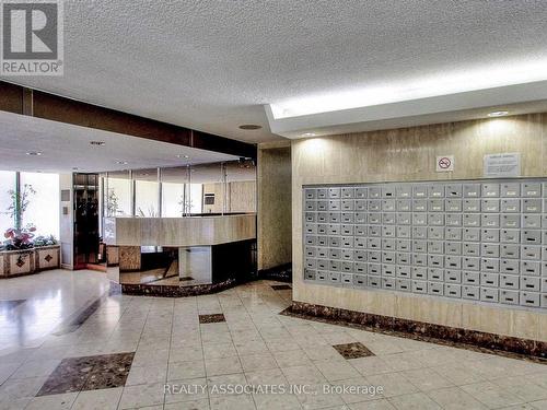 1704 - 205 Hilda Avenue, Toronto, ON - Indoor Photo Showing Other Room