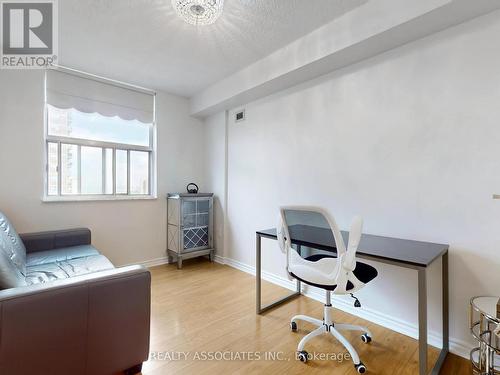 1704 - 205 Hilda Avenue, Toronto, ON - Indoor Photo Showing Office