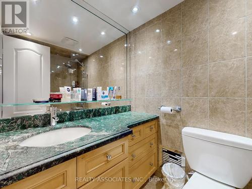 1704 - 205 Hilda Avenue, Toronto, ON - Indoor Photo Showing Bathroom