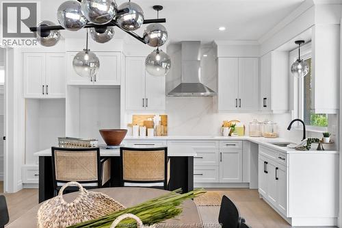 1211 Campana Crescent, Lakeshore, ON - Indoor Photo Showing Kitchen
