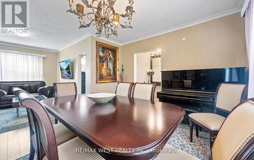 57 Westglen Crescent, Toronto, ON - Indoor Photo Showing Dining Room
