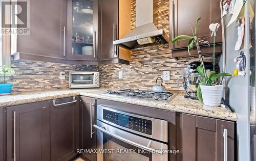 57 Westglen Crescent, Toronto, ON - Indoor Photo Showing Kitchen With Upgraded Kitchen