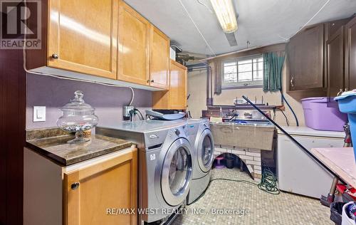 57 Westglen Crescent, Toronto, ON - Indoor Photo Showing Laundry Room