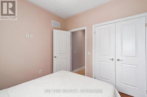 589 River Road E, Wasaga Beach, ON - Indoor Photo Showing Bedroom