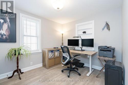 15 Derby Street, Orillia, ON - Indoor Photo Showing Office