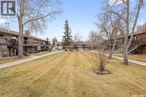 70 Gore Place, Regina, SK - Outdoor