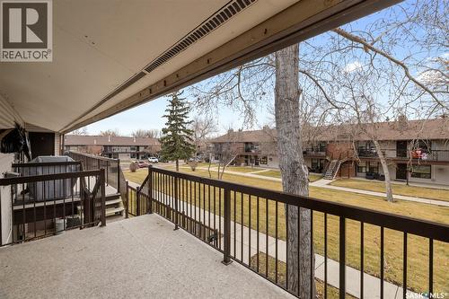 70 Gore Place, Regina, SK - Outdoor With Exterior