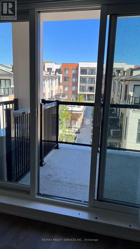 301 - 160 Canon Jackson Drive, Toronto, ON - 