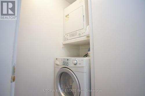 1017 - 7 King Street E, Toronto, ON - Indoor Photo Showing Laundry Room