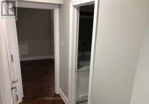 16 Janda Court, Toronto, ON - Indoor Photo Showing Other Room