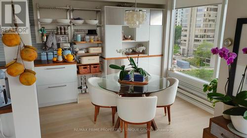 610 - 1 Palace Pier Court, Toronto, ON - Indoor Photo Showing Dining Room