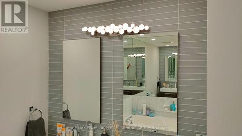 610 - 1 Palace Pier Court, Toronto, ON - Indoor Photo Showing Bathroom