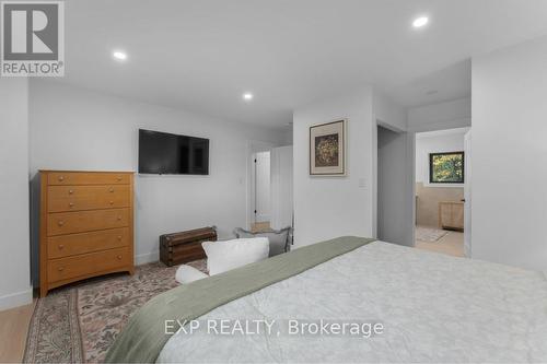 3169 King Street, Lincoln, ON - Indoor Photo Showing Bedroom