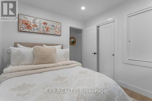 3169 King Street, Lincoln, ON - Indoor Photo Showing Bedroom
