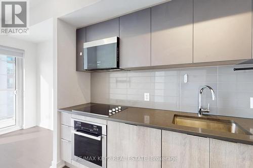 1901 - 2033 Kennedy Road, Toronto, ON - Indoor Photo Showing Kitchen With Upgraded Kitchen