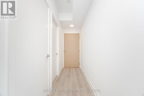 3105 - 395 Square One Drive, Mississauga, ON - Indoor Photo Showing Other Room