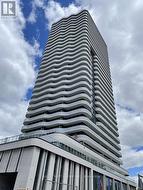 701 - 15 HOLMES AVENUE  Toronto, ON M2N 0L4