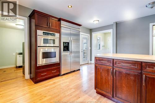 30 Mill Street East, Kingsville, ON - Indoor Photo Showing Kitchen